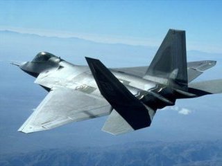 Президент США Барак Обама пригрозил наложить вето на военный бюджет страны 2010 года в том случае, если в нем будут заложены расходы на строительство новых истребителей F-22