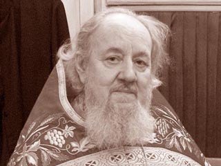 В Риге на 82-году жизни скончался один старейших священников Латвийской православной церкви митрофорный протоиерей Петр Смыковский