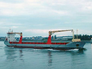 Сомалийские пираты освободили германское грузовое судно Victoria, а не контейнеровоз Hansa Stavanger