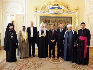 Консультативная группа религиозных лидеров высокого уровня, впервые собравшаяся в минувшую среду в Москве для поиска механизмов сотрудничества с международными организациями, начнет постоянное сотрудничество с ЮНЕСКО на принципах "кооперативного партнерст