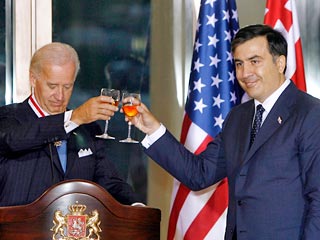 В Грузии подводят итоги завершившегося накануне визита вице-президента США Джо Байдена