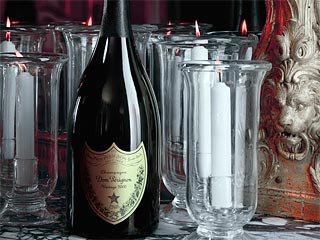 Его прибыль от продажи шампанских вин Dom Perignon и Veuve Clicquot в первом полугодии 2009 года сократилась на 41%