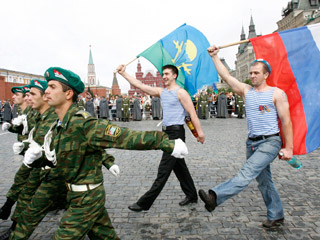 ГУВД: празднование Дня ВДВ в Москве проходит спокойно