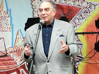 В Москве на 77 году жизни умер знаменитый актер и сатирик Зиновий Высоковский. Он скончался в ночь на понедельник в Боткинской больнице, куда был доставлен в тяжелом состоянии