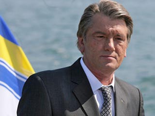 Ющенко согласился на Зурабова-посла, но принимать от него верительные грамоты не хочет