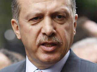 Власти Турции объявили о заговоре в июне 2007 года. Оппозиция считает дело сфабрикованным, главу турецкого правительства обвиняют в преследовании атеистов и сторонников светского государства