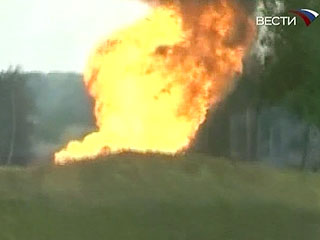 Пожар на газовой скважине под Волгоградом не могут потушить сутки
