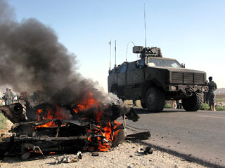 Афганские талибы напали на правительственные здания и обстреливают полицию