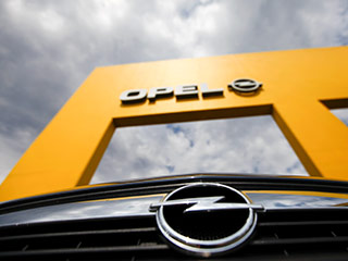 General Motors Co. и Magna International Inc. смогли преодолеть разногласия по вопросам, касающимся приобретения Opel канадской компанией, выступающей в альянсе со Сбербанком России