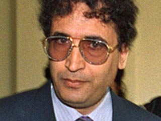 Шотландские власти официально объявили в четверг об освобождении "по соображениям гуманности" ливийца Абдель Басита Али Мухаммеда аль-Миграхи, осужденного пожизненно по делу о взрыве пассажирского самолета над городком Локерби в 1988 году