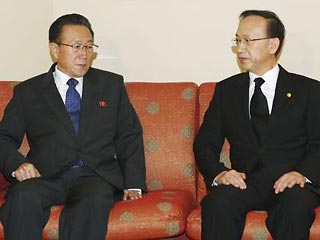 Министры Северной и Южной Кореей пообщались впервые за два года