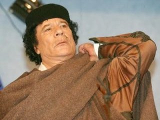 Власти США должны отказать во въездной визе лидеру ливийской революции Муамару Каддафи и тем более не позволять ему останавливаться на территории штата Нью-Джерси во время сессии Генеральной Ассамблеи ООН в Нью-Йорке в сентябре