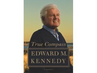 Сенатор Эдвард Кеннеди не дожил нескольких дней до выхода в свет мемуаров, над которыми работал последние годы. Его книга воспоминаний "Истинный компас" выйдет 14 сентября