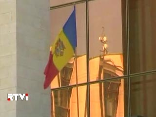 На первом заседании нового парламента Молдавии в пятницу возник скандал