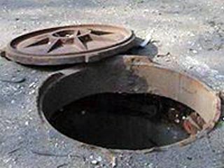 В Джидинском районе Бурятии при проведении очистных работ в канализационном колодце произошло ЧП