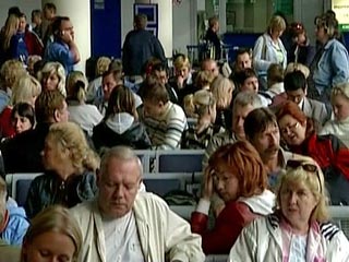 Пятьдесят два пассажира, купившие билеты на рейс номер 529 компании "Калининградские авиалинии" из-за отмены рейса не смогли вылететь в пятницу из Уфы в Калининград
