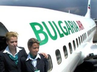 Самолет авиакомпании Bulgaria Air совершил вынужденную посадку в аэропорту Варны