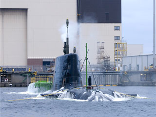 Самая мощная, крупногабаритная и малозаметная из когда-либо построенных для Военно-морского флота Великобритании атомных подводных лодок - АПЛ Astute - проходит заключительные тесты