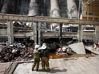 Продолжается расследование крупной аварии на Саяно-Шушенской ГЭС в Хакасии, которая произошла 17 августа 2009 года