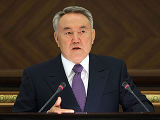 Видный казахстанский ученый Закраддин Байдосов предложил наделить президента Нурсултана Назарбаева пожизненными полномочиями