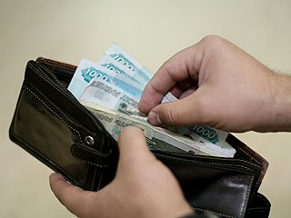 Более четверти россиян в этом году стали чаще брать деньги в долг