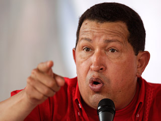 В понедельник президент Венесуэлы Уго Чавес объявил о том, что больше не станет продавать Колумбии нефть по льготным ценам