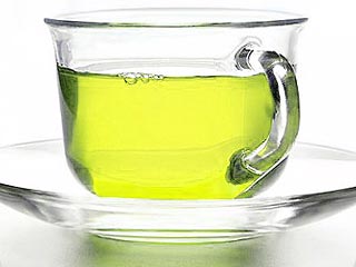 Зеленый чай на 75% снижает угрозу сердечно-сосудистых заболеваний, выяснили ученые