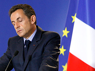 Французская полиция задержала в воскресенье в департаменте Эро подозреваемого в отправке писем с угрозами и пулями президенту Франции Николя Саркози и другим политикам