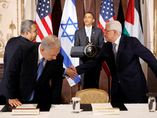 Израильский премьер и глава Палестинской администрации абсолютно по-разному поняли итоги вчерашней встречи в Нью-Йорке