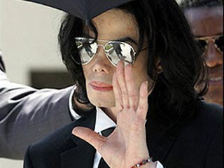Майкл Джексон перед своей смертью был вполне здоров, не считая артрита и хронического воспаления легких. Однако эти болезни не были достаточно серьезными, чтобы стать непосредственной причиной смерти короля поп-музыки или иметь отношение к ней