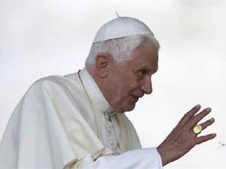 Папа Римский принял президента Пакистана и почтил память святой Терезы из Лезье
