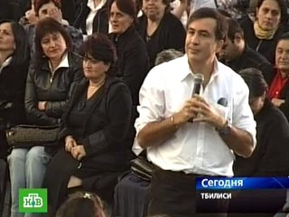 Президент Грузии Михаил Саакашвили, который лишь накануне назвал доклад независимой комиссии ЕС о событиях на Кавказе "дипломатической победой Грузии", уже в пятницу сменил тон заявлений