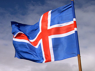 Россия и Исландия пока не договорились о предоставлении кредита Рейкьявику, но консультации между двумя странами продолжатся, как продолжится сбор данных и документов