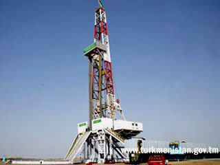 "Газпром" объявил о возобновлении закупок туркменского газа в октябре-ноябре, но пока не имеет четкого прогноза на 2010 год, закупки могут составить 10-30 млрд кубометров