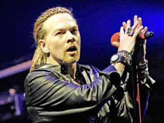 Сразу две звукозаписывающие компании обвинили Guns N'Roses в плагиате
