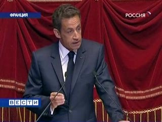 Николя Саркози оказался в центре очередного скандала: из-за высокого поста, на который претендует его сын, французского президента обвиняют в семейственности