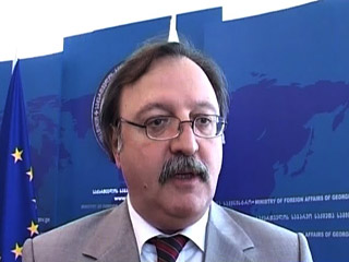 Министр иностранных дел Грузии Григол Вашадзе, выступая во вторник в Лондоне в Королевском институте международных отношений, заявил, что курс грузинского правительства определяется "желанием забыть о России"