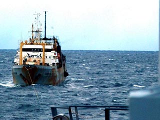 У берегов Норвегии застряла "Советская конституция": российский траулер отведут на ремонт в порт Тромсё