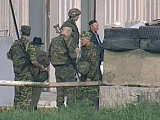 Милиционер погиб в Грозном в перестрелке с боевиками в понедельник, один из нападавших уничтожен