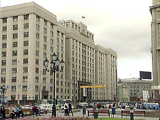 Коммунисты, покинувшие Госдуму вместе с другими оппозиционными партиями 14 октября, в среду вернулись на заседание нижней палаты парламента