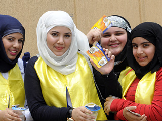 Женщины в Кувейте наконец обрели право на личную свободу: теперь они могут получать паспорта и выезжать за границу без предварительного согласия своих мужей
