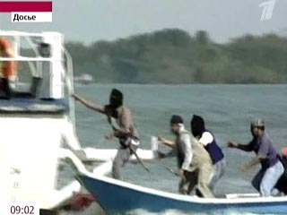 Сомалийские пираты захватили в Индийском океане яхту с двумя британскими туристами
