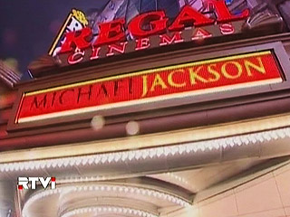Документальный фильм "Майкл Джексон: Вот и всё" (This Is It) собрал 2,2 миллиона долларов за первый вечер проката в Северной Америке
