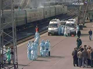 От свиного гриппа в России умерли уже 19 человек: среди пассажиров РЖД зафиксировано 5 случаев гибели от вируса, которые пока не вошли в официальную статистику, утверждает Life News