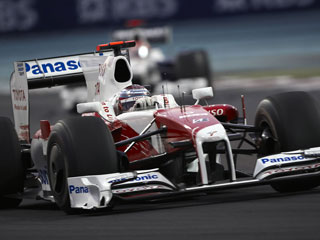 "Тойота" решила отказаться от дальнейшего участия в гонках "Формулы-1" 