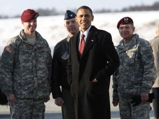 Президент США Барак Обама заверил американских военнослужащих в том, что они не будут отправлены в Афганистан "без надлежащей поддержки" со стороны властей и населения США