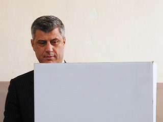 Правящая Демократическая партия Косово (ДПК), возглавляемая премьер-министром Хашимом Тачи, объявила о победе на муниципальных выборах, прошедших впервые с момента одностороннего провозглашения независимости 17 февраля 2008 года