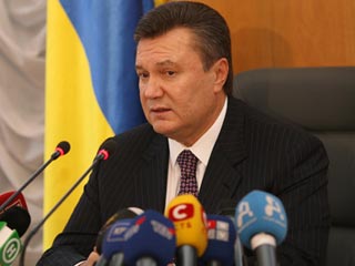 Янукович против поспешного вступления в НАТО и за сближение с Россией