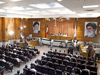 В Иране суд приговорил к смертной казни пять участников июньских беспорядков, последовавших после президентских выборов