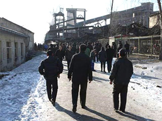 Спасатели обнаружили уже 47 тел горняков на месте взрыва газа на шахте в приграничной с Россией китайской провинции Хэйлунцзян, еще 67 человек считается пропавшим без вести